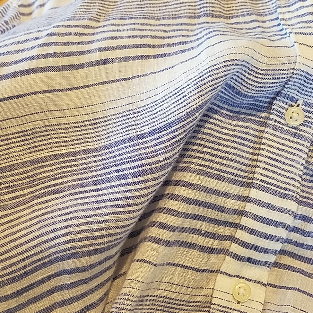 💕GAP* Shirt - Picture 6 of 8